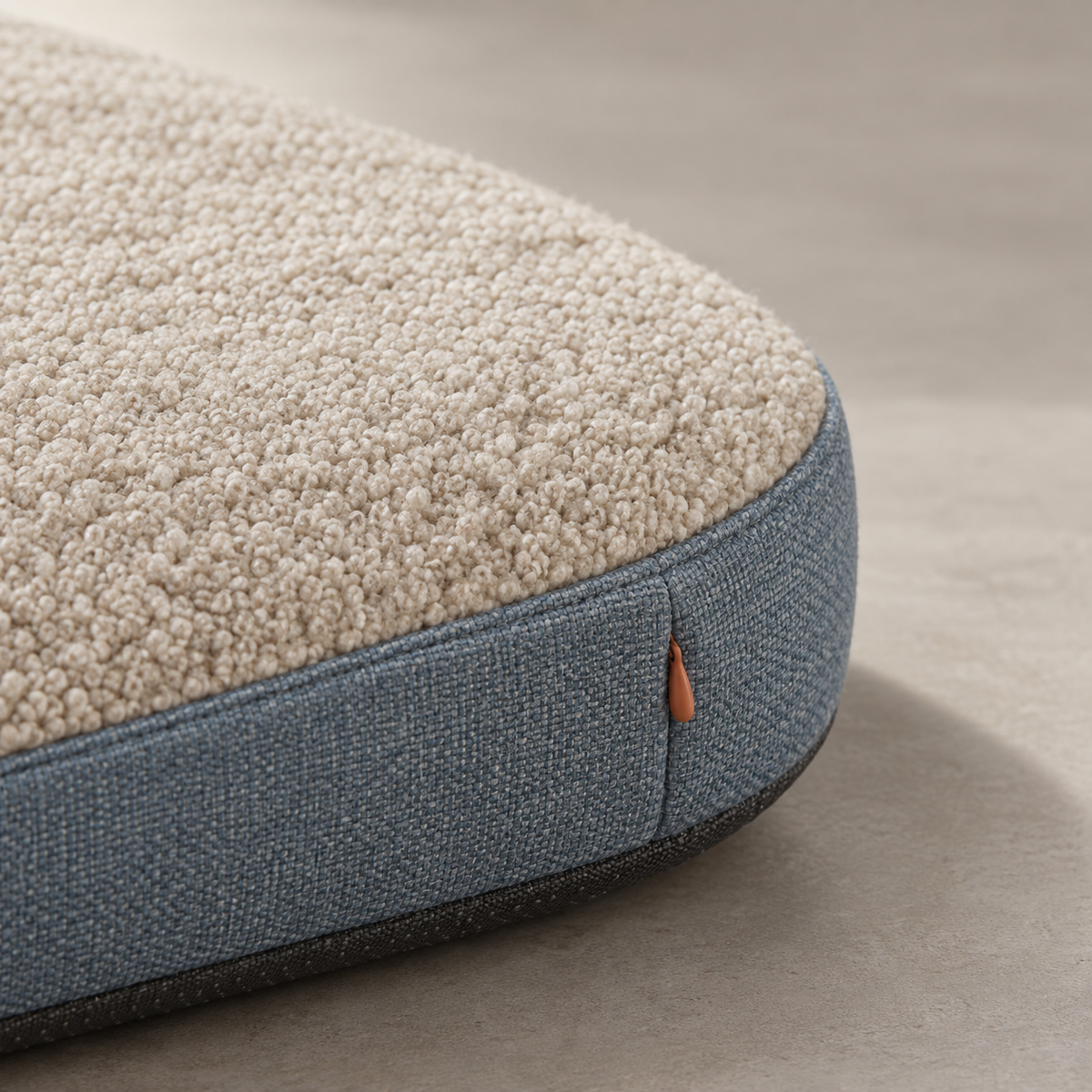 Cloudnest Orthopedic Lounger detail view